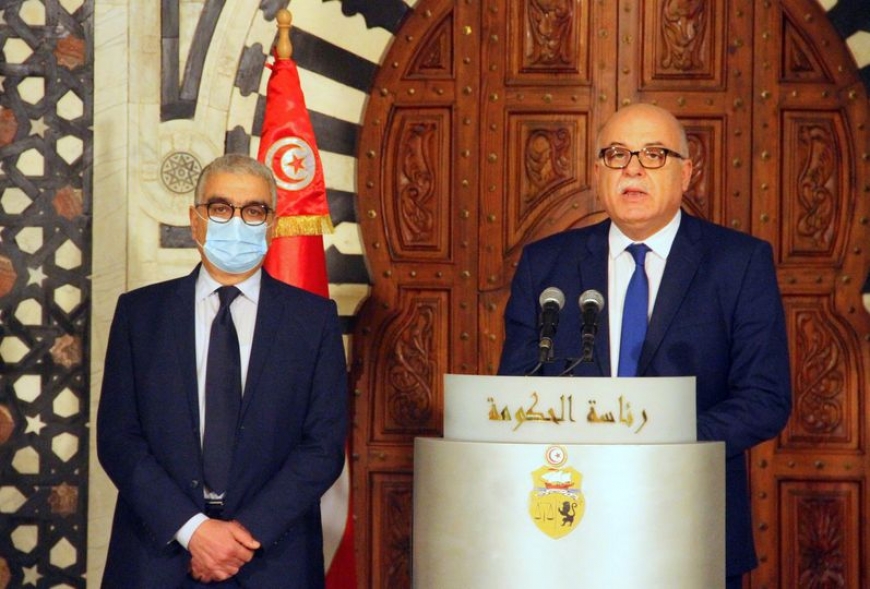 الأولوية في التلقيح ستكون للمسنين (أكثر من 60 سنة) ومهنيّي الصحّة والعاملين في المصالح الأساسية وحاملي الأمراض المزمنة،