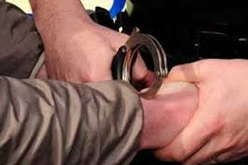 منوبة / القبض على شخص محل 09 مناشير تفتيش